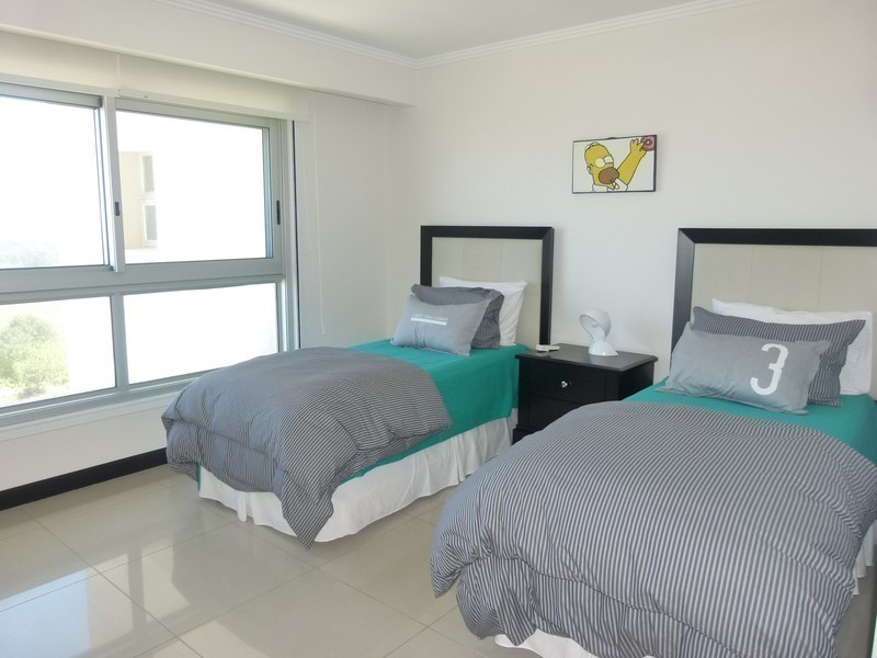 Departamento en primera fila de Playa Brava. Torre Premium